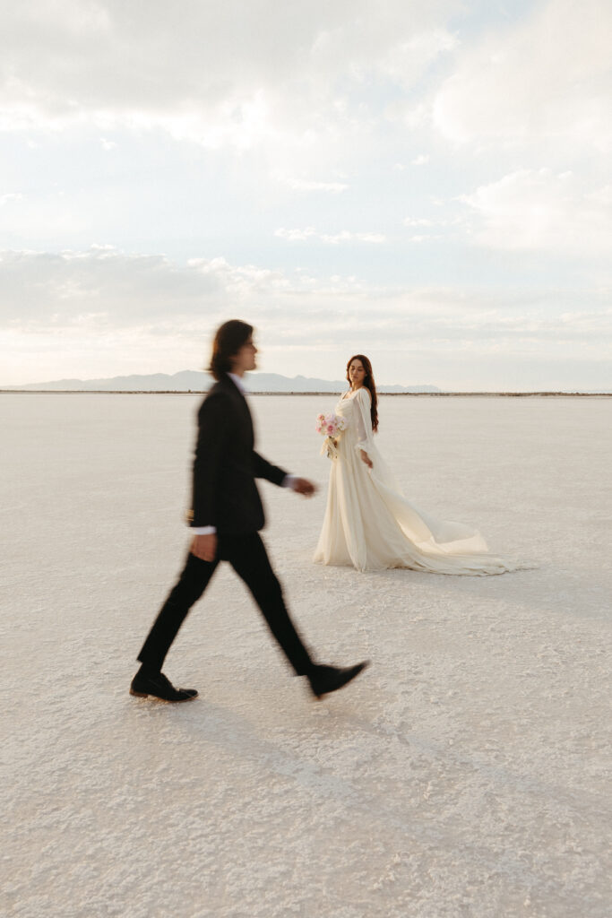 Editorial wedding photography at Bonneville Salt Flats in Utah.